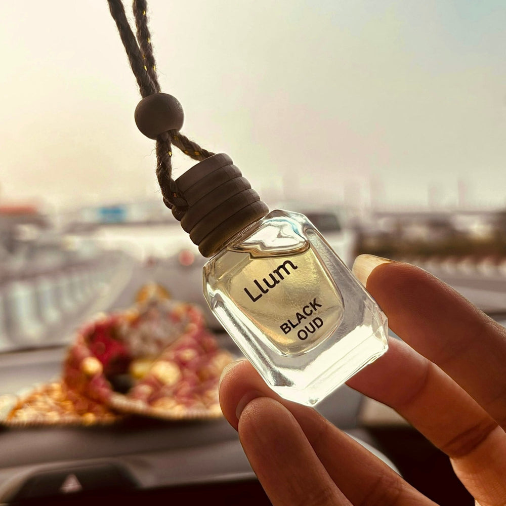 Black Oud Hanging Car Air Freshener